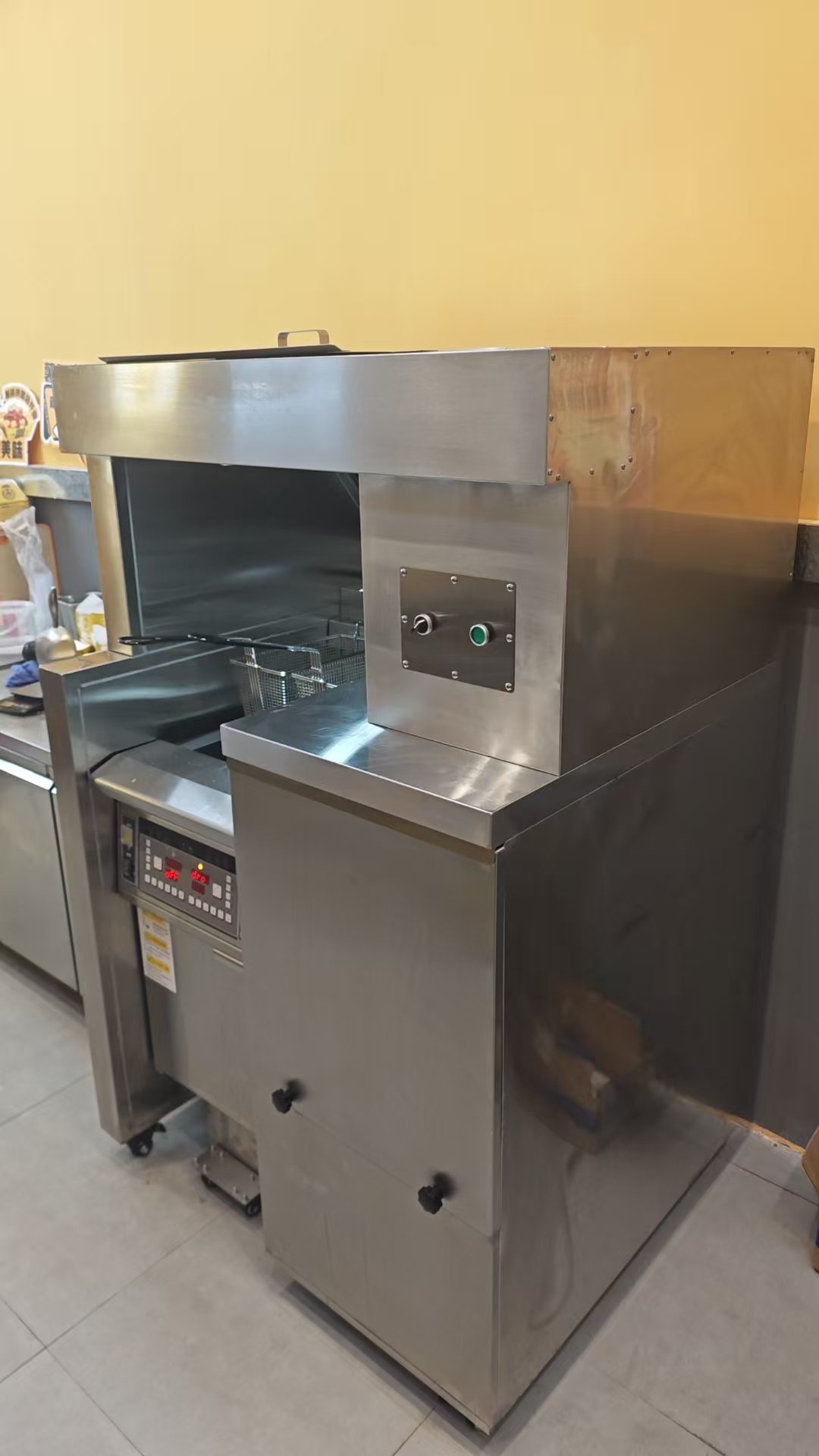 双尼商用洗碗机:1小时洗净500套餐具,餐饮老板省心秘诀 双尼商用洗碗机:1小时洗净500套餐具,餐饮老板省心秘诀